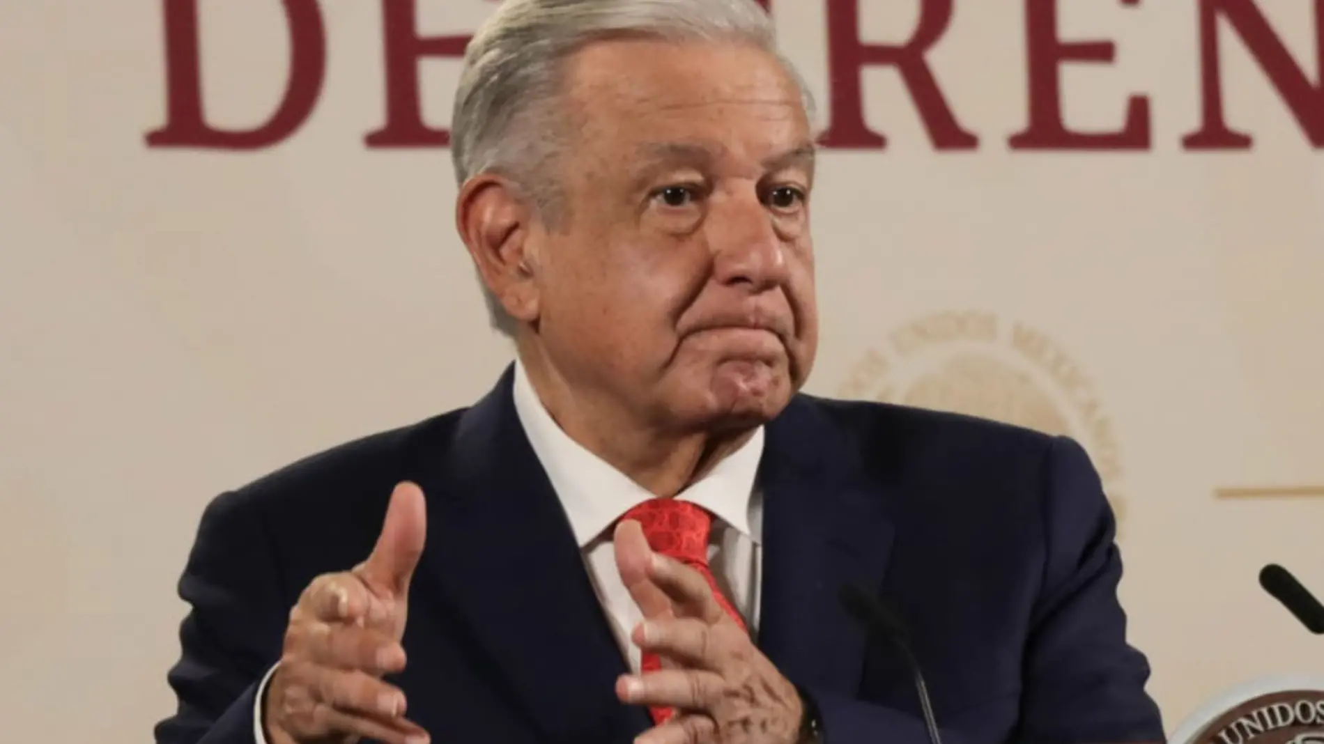 AMLO arremete contra la Corte 